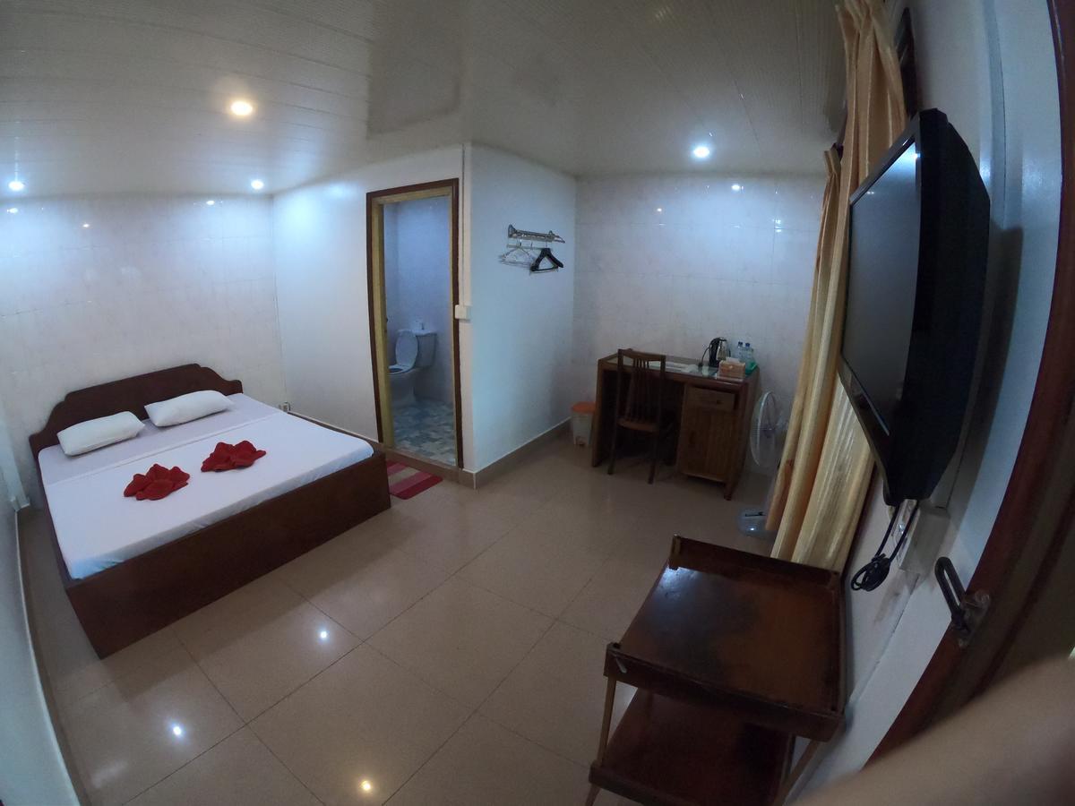 The Bright Lotus Guesthouse Phnom Penh Bagian luar foto